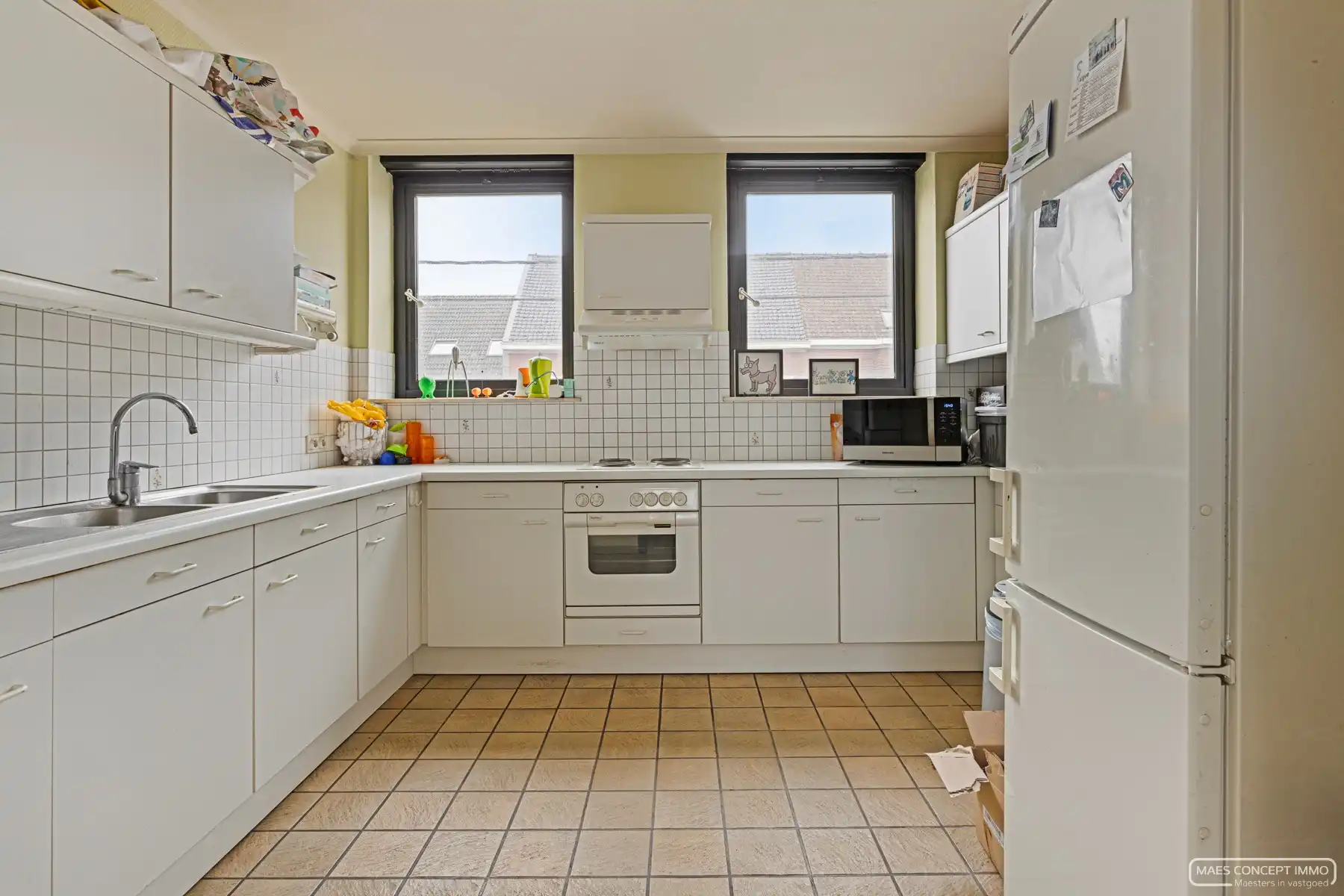 Te koop handelspand op top locatie met bovenliggend ruim appartement foto 19