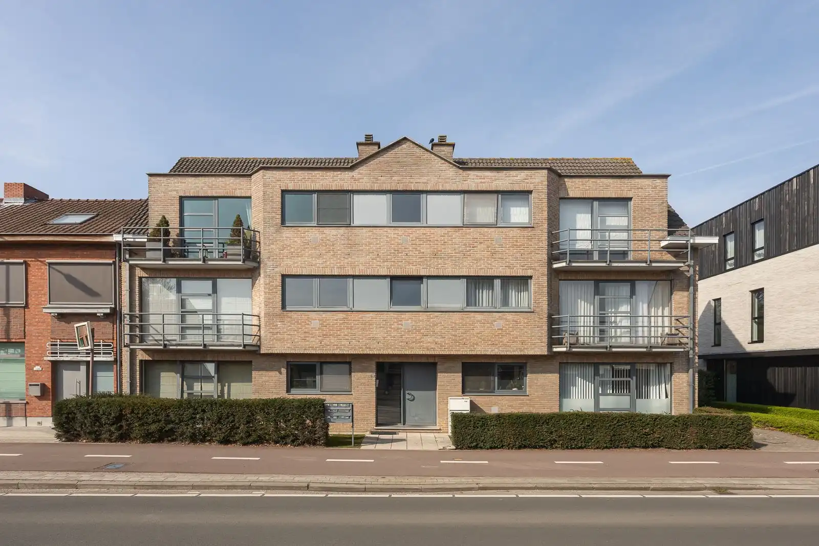 Duplex appartement met prachtig terras en private garage te huur in Hoogboom! foto {{pictureIndex}}