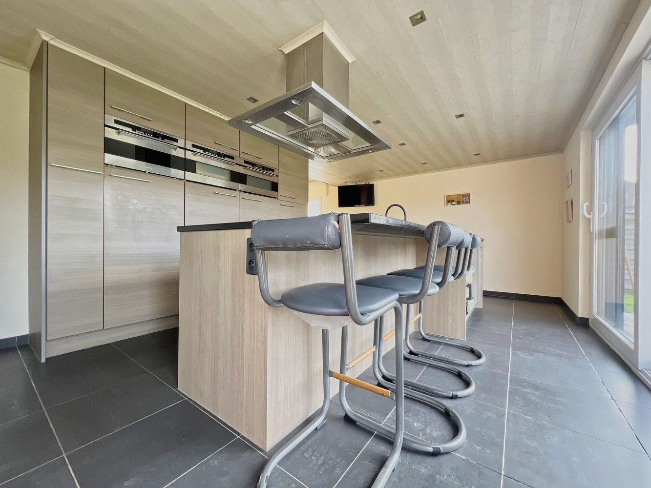 Lichtrijke woning met zonnige tuin + landelijk verzicht foto 6