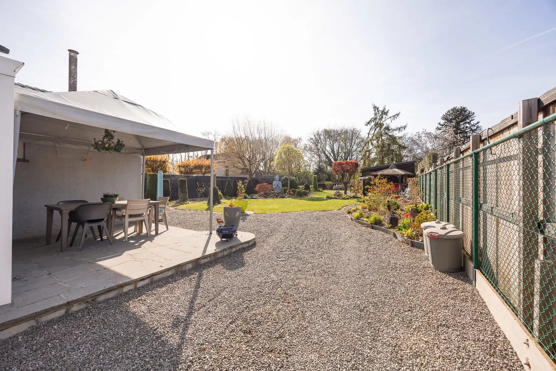 Charmante, uitmuntend onderhouden woning op een ruim perceel foto 19