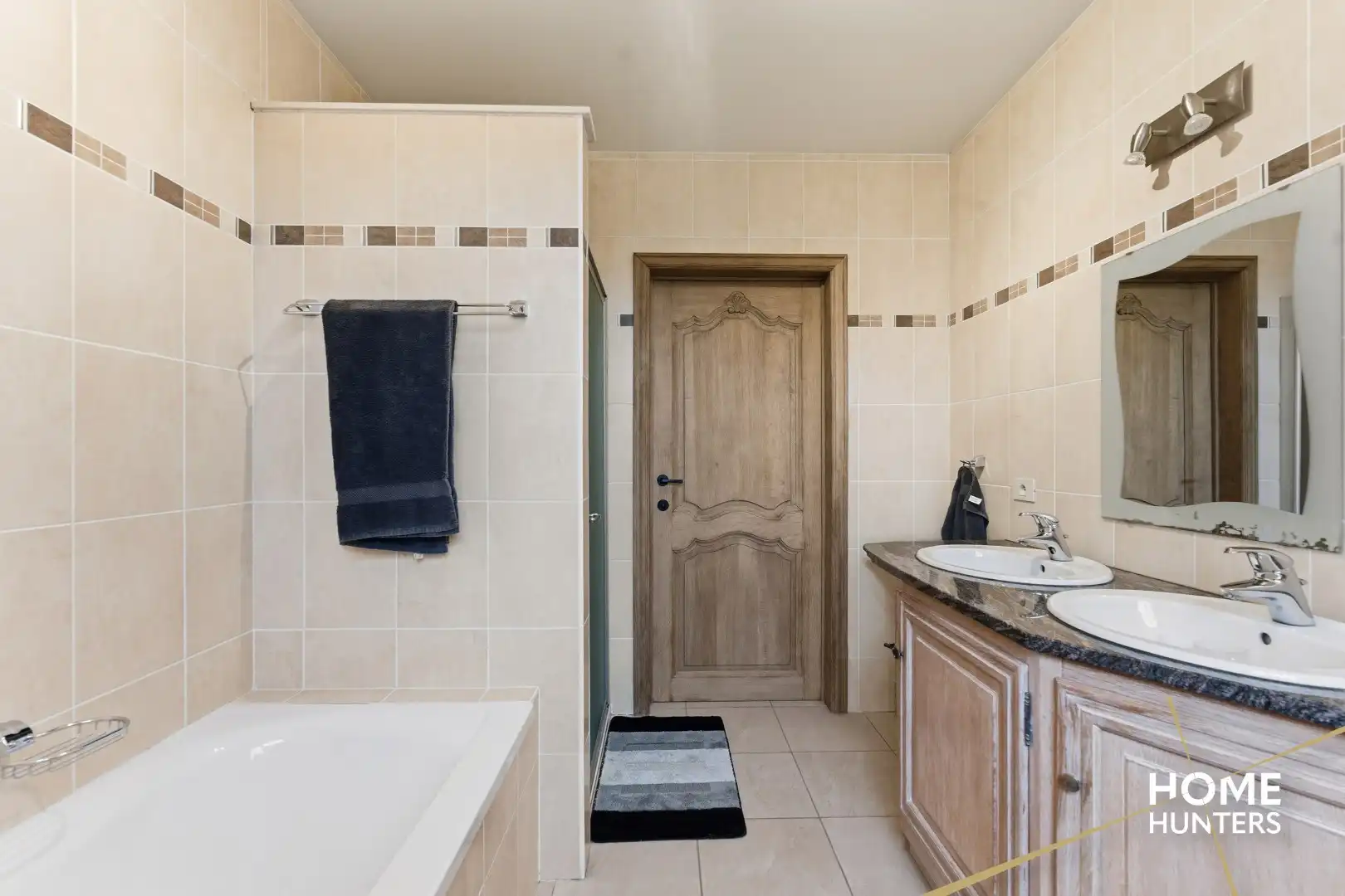 Instapklare villa met prachtige verzichten op toplocatie in Kortemark! foto 14