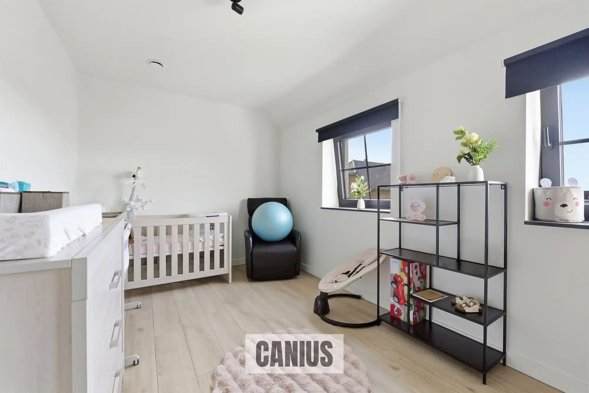 INSTAPKLARE WONING MET 3 SLKS & TUIN foto 11