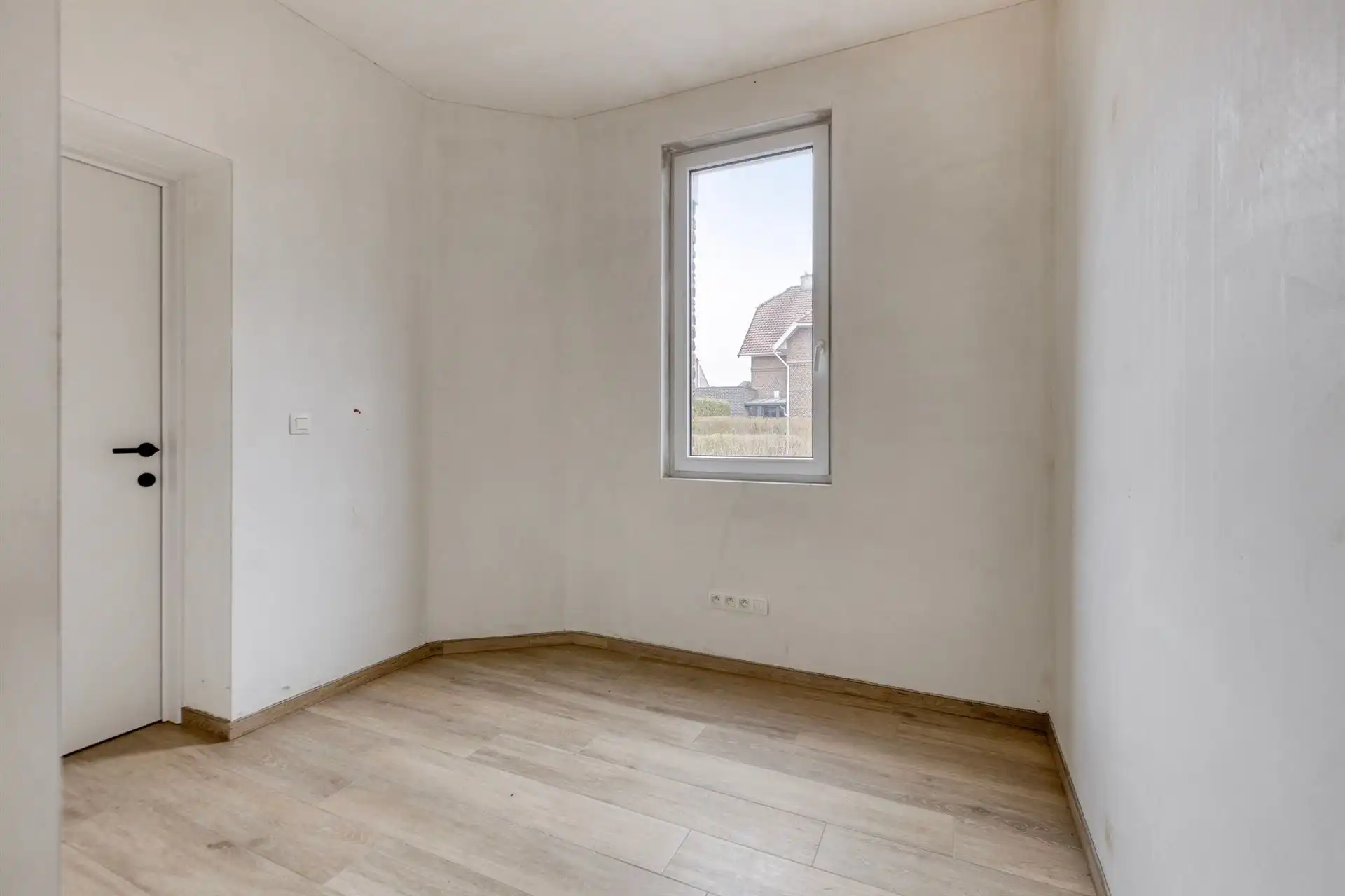 Gerenoveerde mijnwerkerswoning Louis Mercierlaan 15, Maasmechelen foto 17