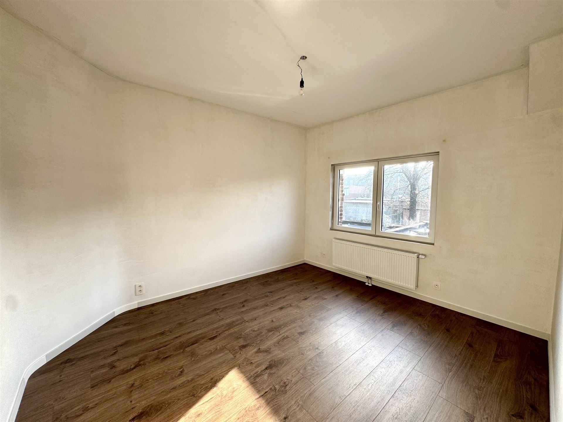 Gerenoveerde mijnwerkerswoning Louis Mercierlaan 15, Maasmechelen foto 17