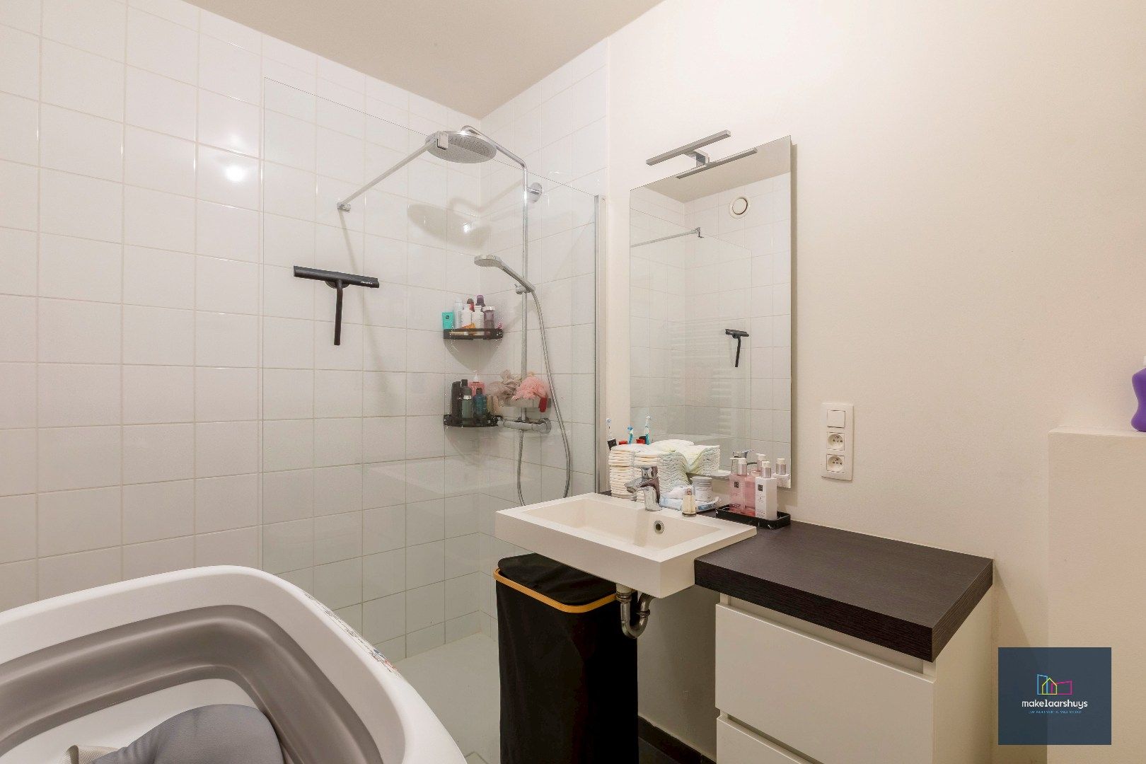 Schitterend 1-slpk.appartement met berging en ondergrondse staanplaats.  foto 9