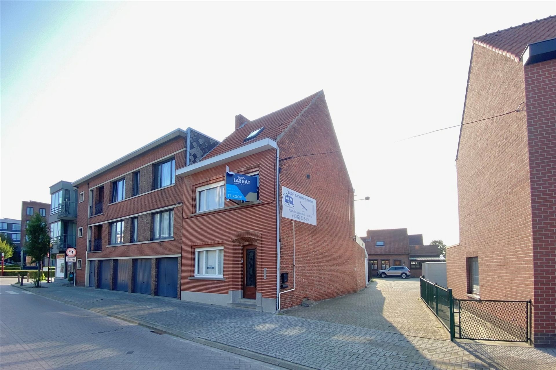 Op te frissen woning met 4 slpk in het centrum foto 26