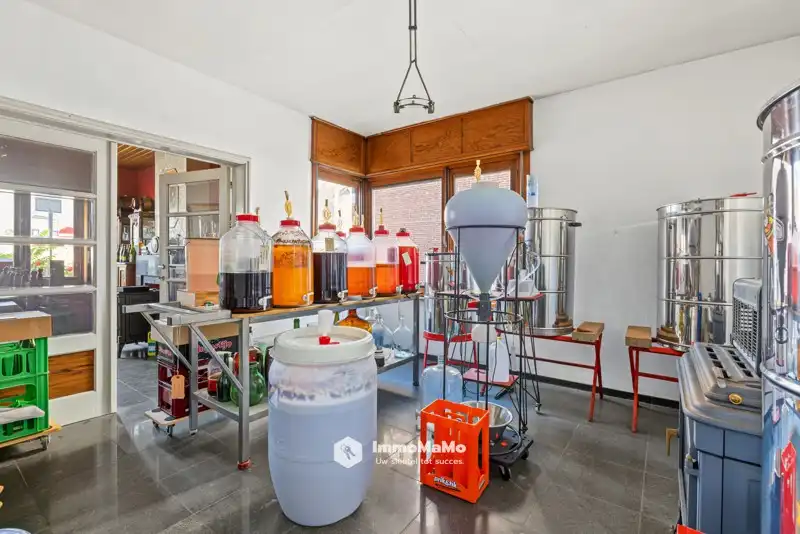 HALFOPEN BEBOUWING MET 3 SLAAPKAMERS TE KOOP IN ZELZATE foto 8