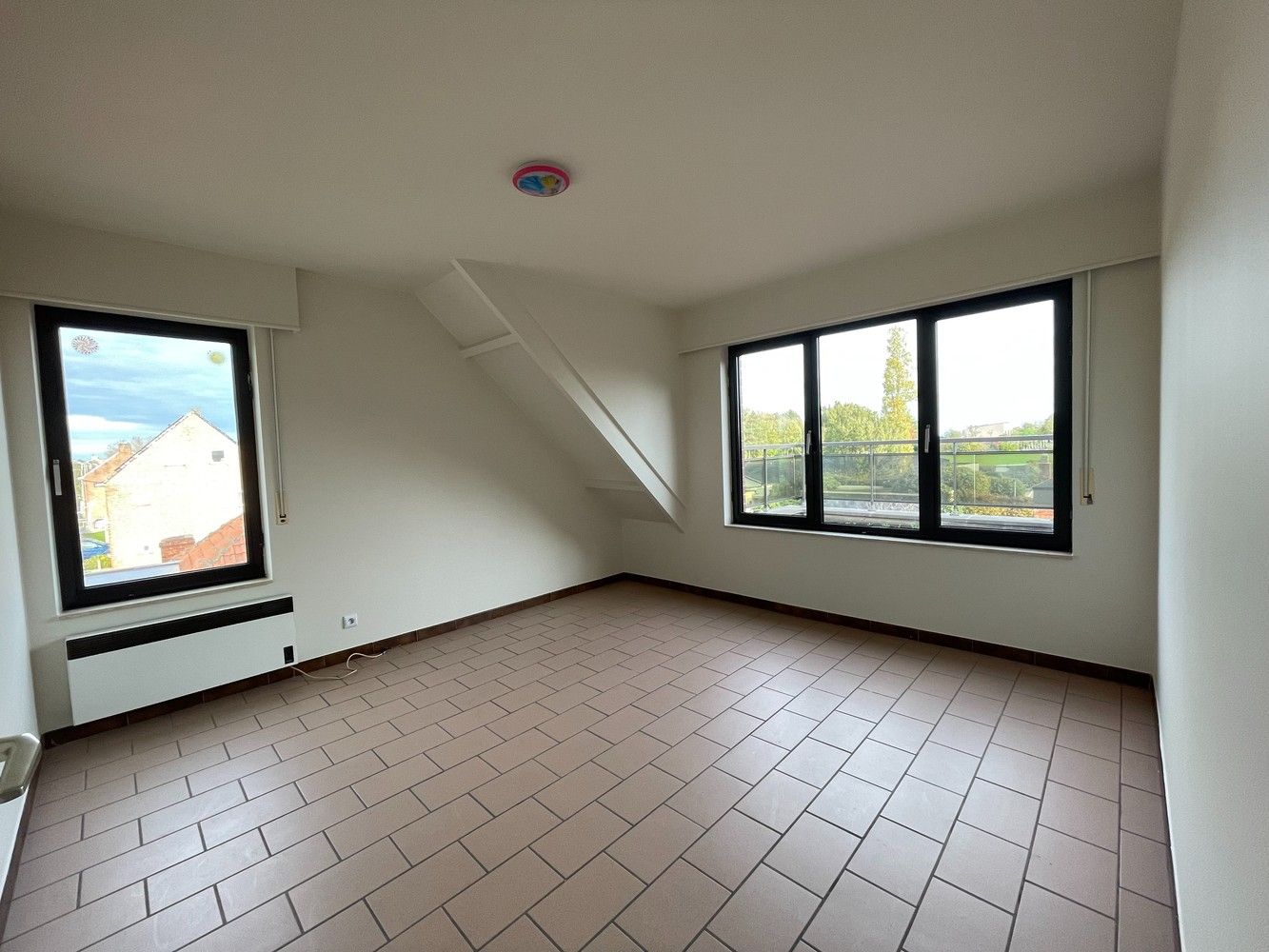 Appartement met o.a. 2 slpk's & garage foto 6