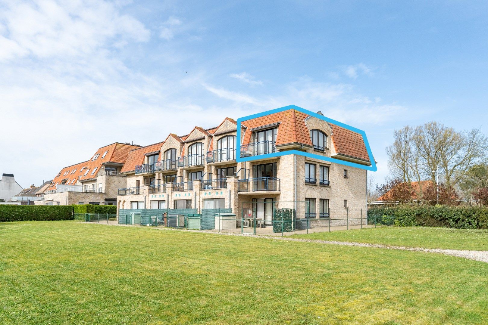 Hoofdfoto van de publicatie: Geriefelijk en verzorgd 2-slaapkamerappartement met mooie zichten en incl. staanplaats!