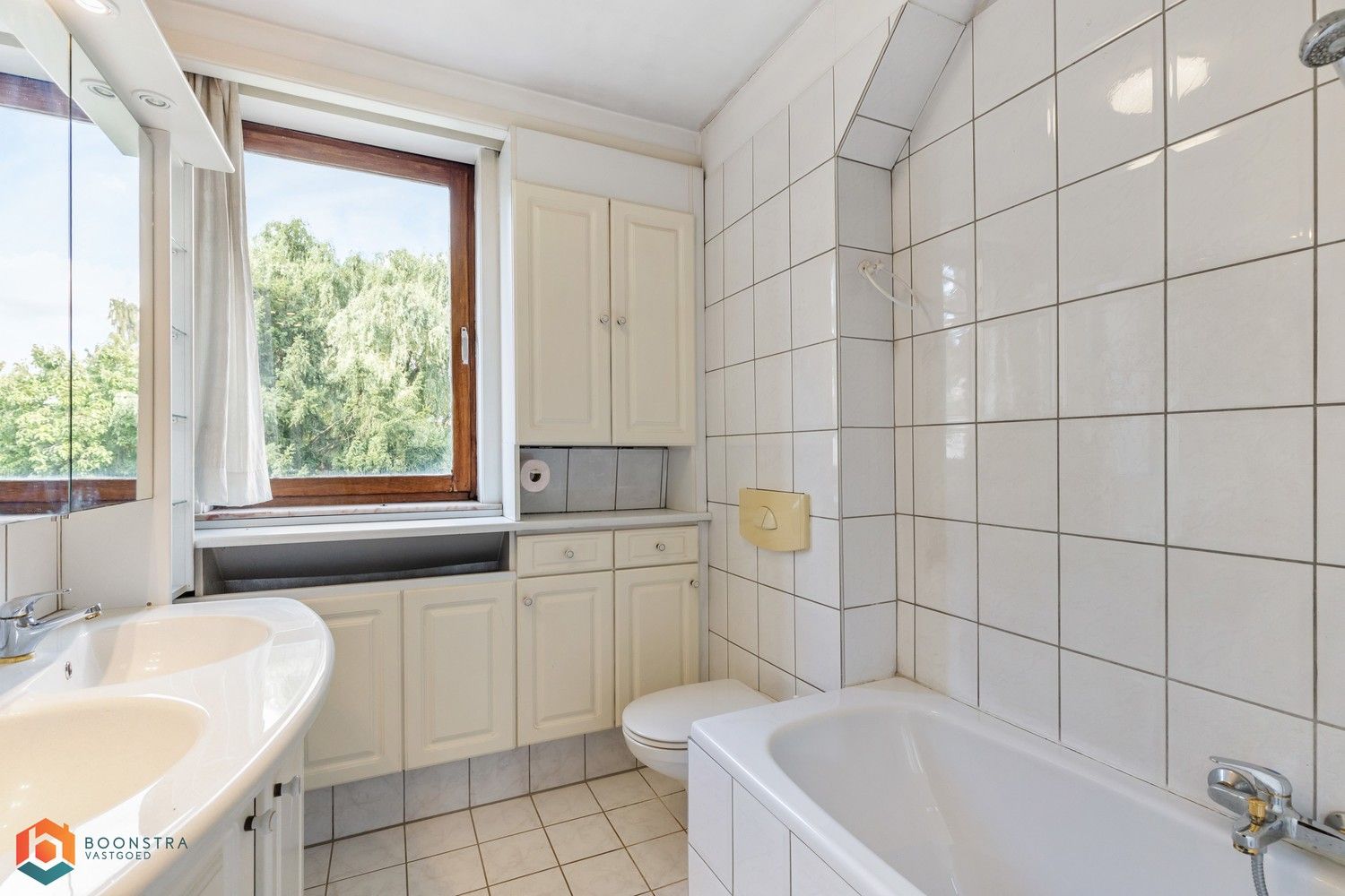 Te renoveren bel-etage te Edegem foto 18