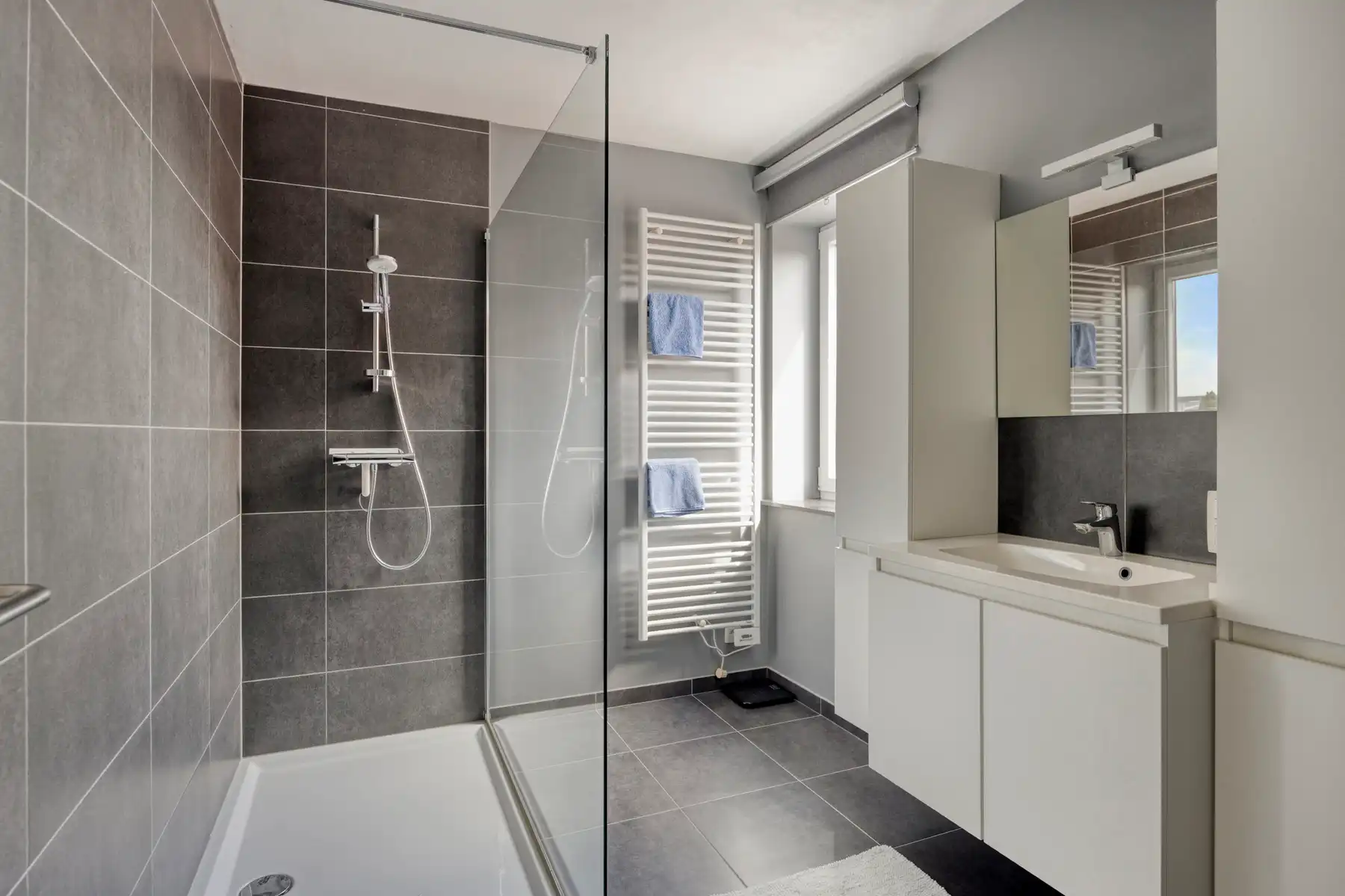 INSTAPKLARE RECENTE ENERGETISCHE WONING !!!!! foto 14