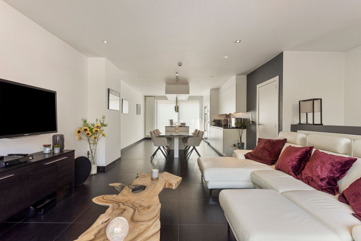 immo DAVID stelt voor: luxueuze duplex met garage foto {{pictureIndex}}