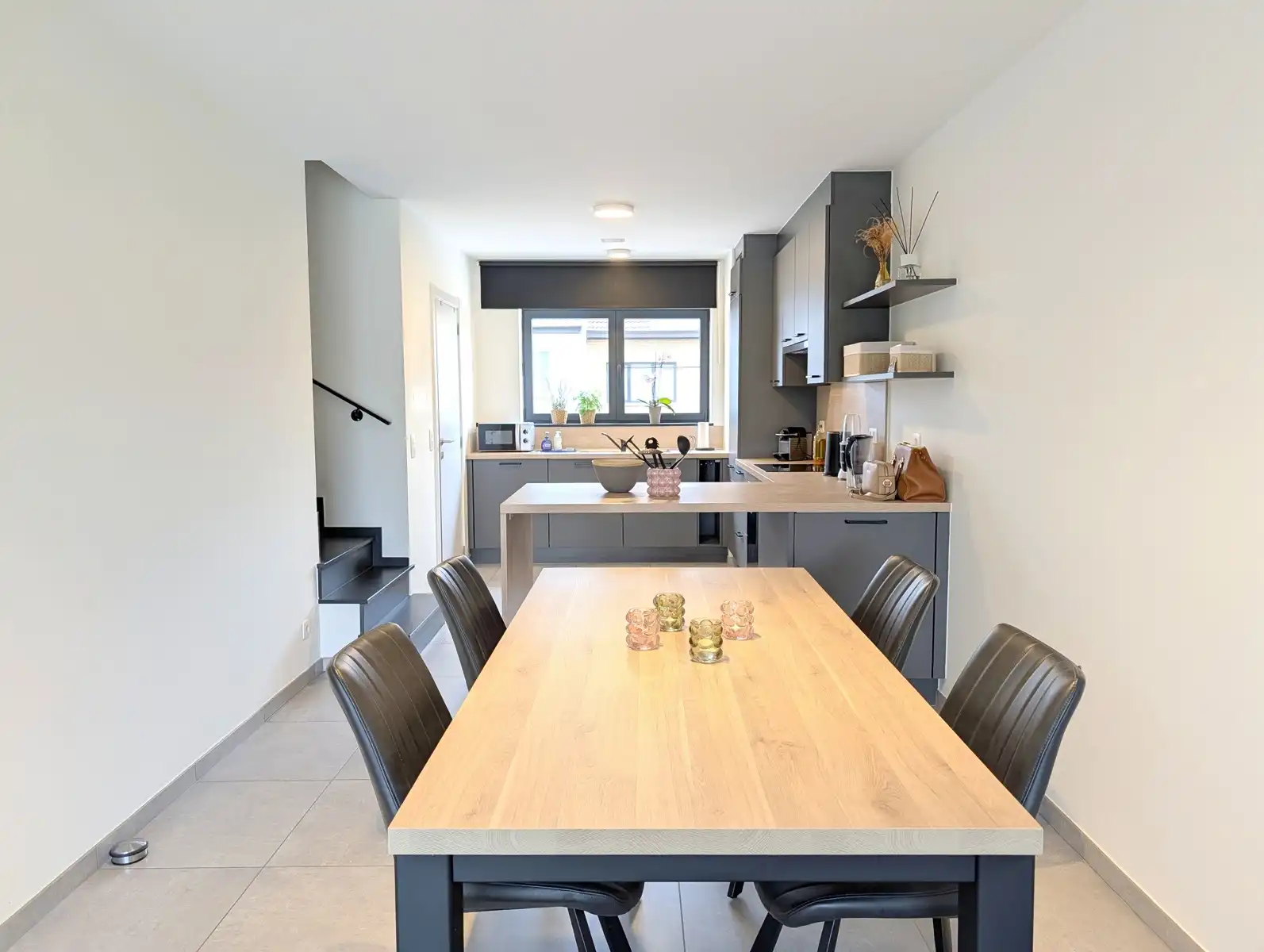 EnergieNEUTRAAL Duplex-app met 2 slpk, 2 garages,tuin+terras foto 6
