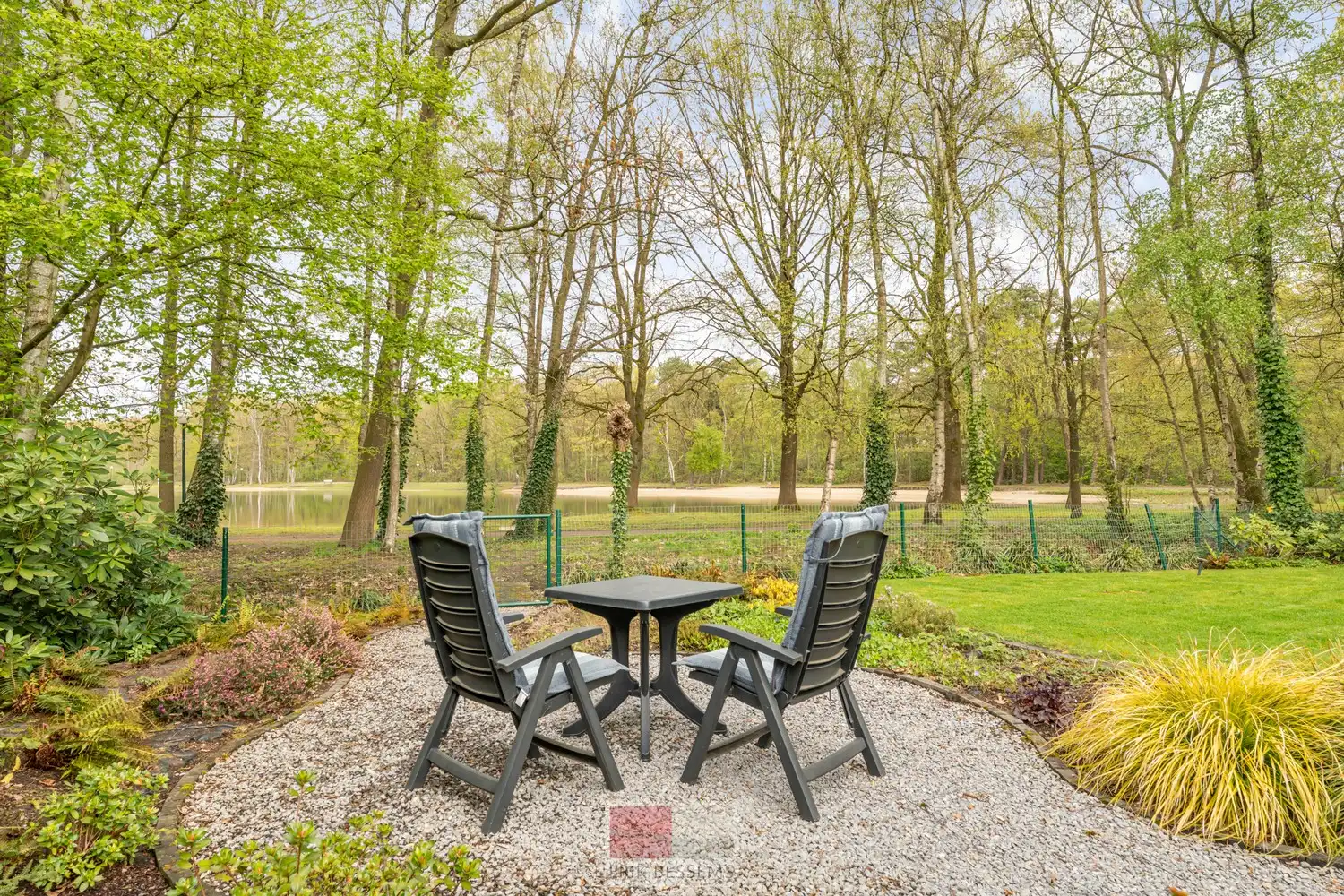 Prachtige, gelijkvloerse vakantiewoning op een toplocatie, vlak bij de grote vijver van de Sonnevijver. foto 27