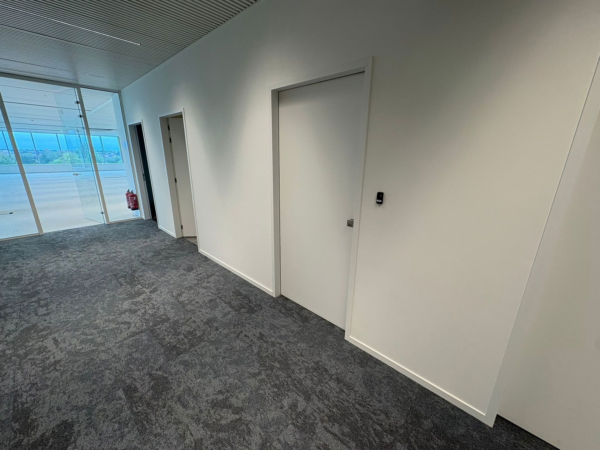 Kantoorgebouw "Square One" - kantoor 457m² te huur foto 6