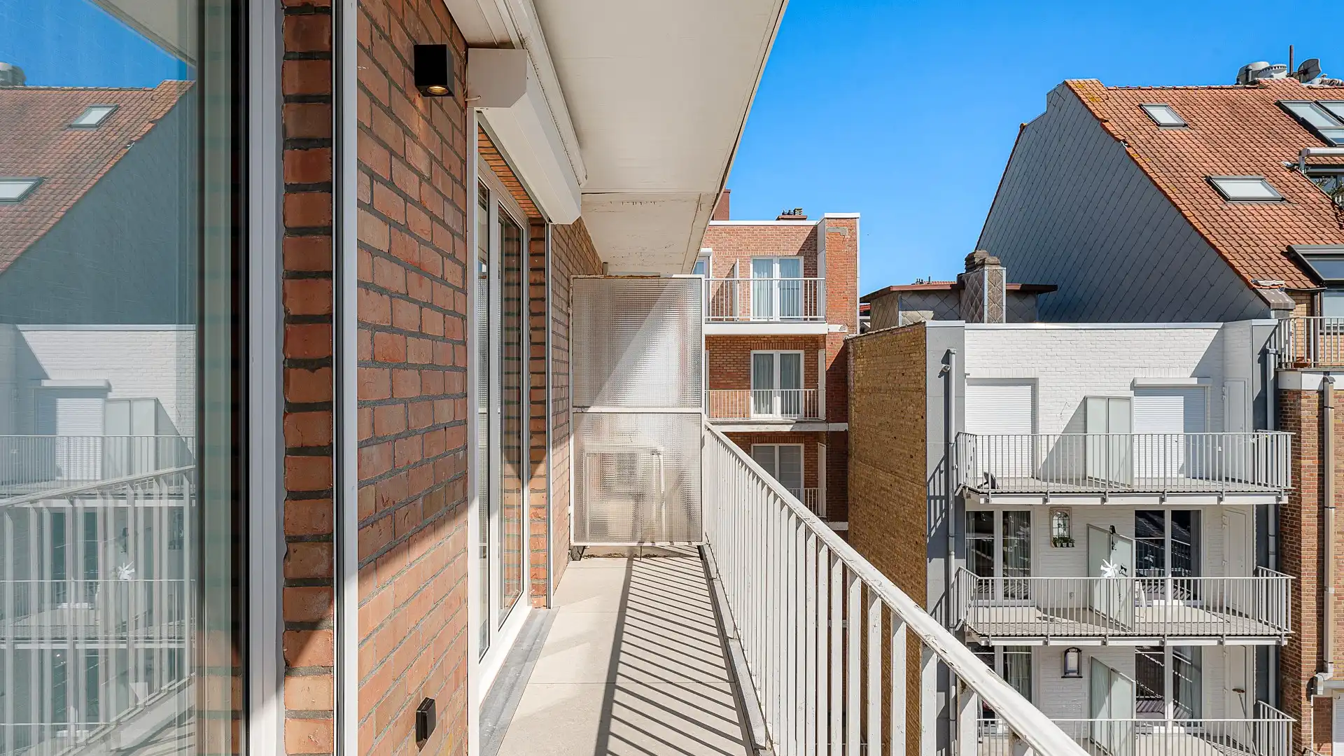 Luxueus afgewerkt appartement ideaal gelegen tussen Lichttoren- en Driehoeksplein foto 16