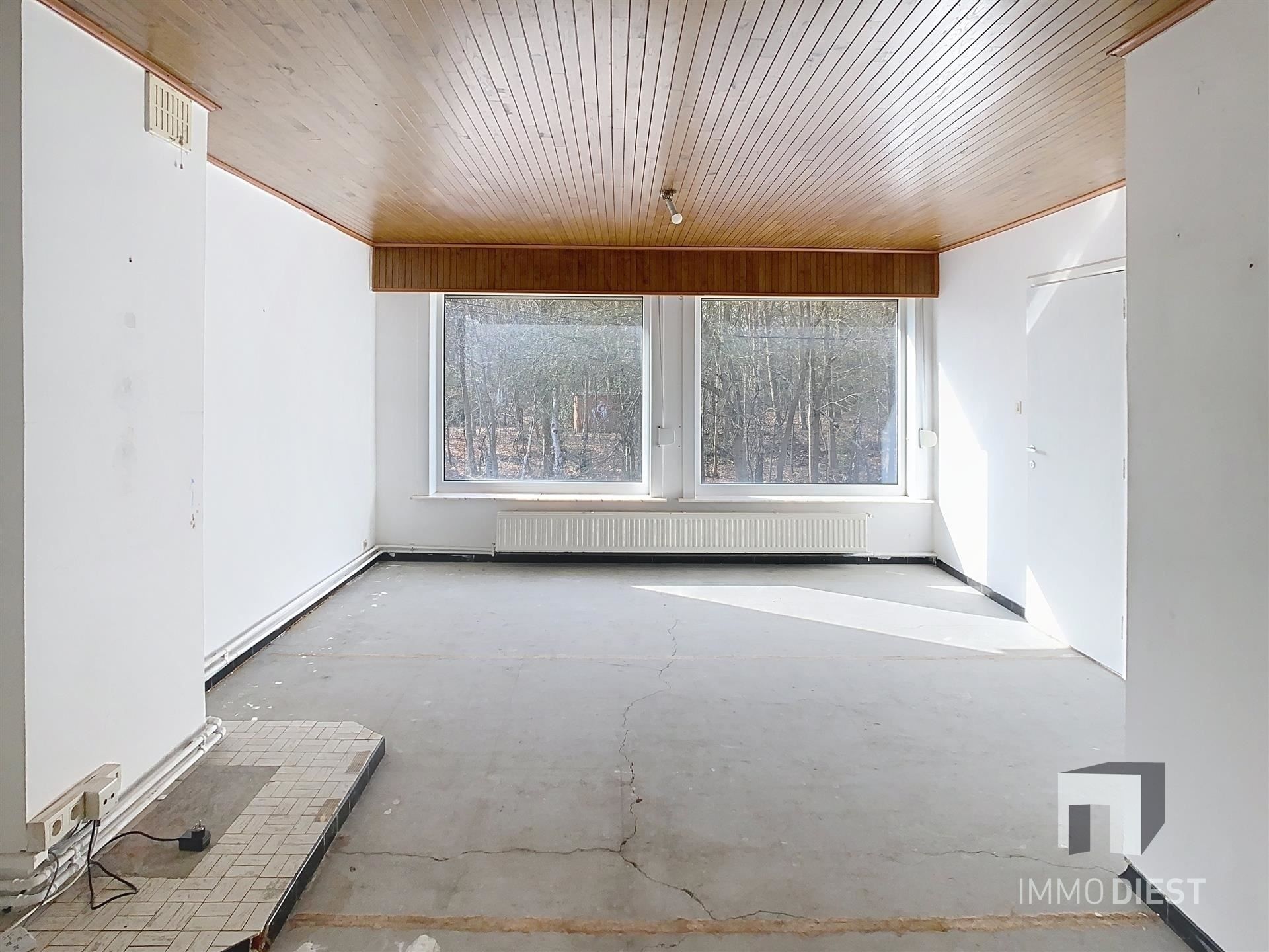 Commercieel handelshuis met appartement, veelzijdige opportuniteit in Okselaar! foto 6