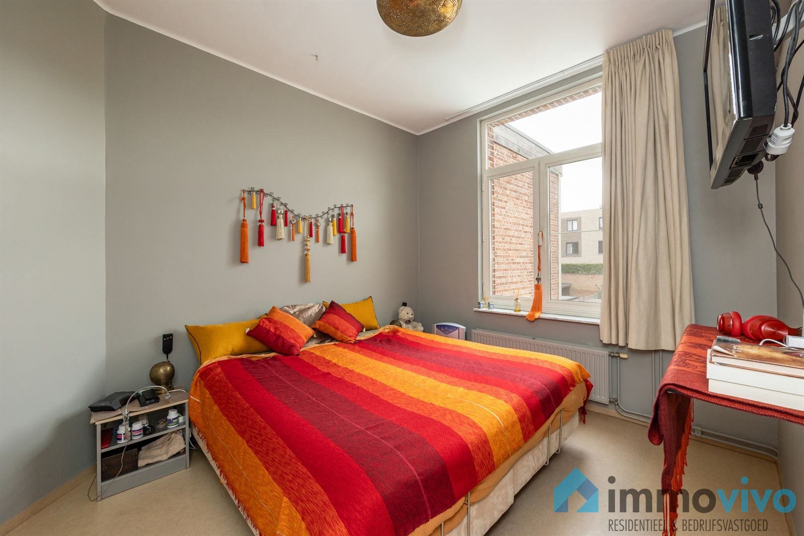 Woning met vier slaapkamers, privé oprit en leuke tuin foto 18