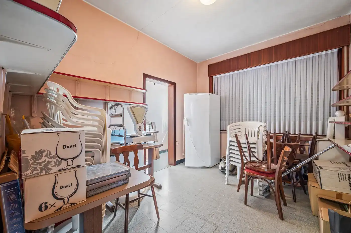 Unieke combinatie: 70 m² handelsruimte + woning met 4 slpks foto 17