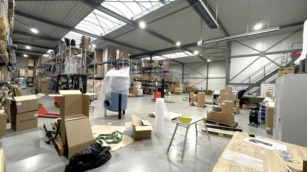 Logistiek bedrijfspand te koop aan A12 in Willebroek foto 9