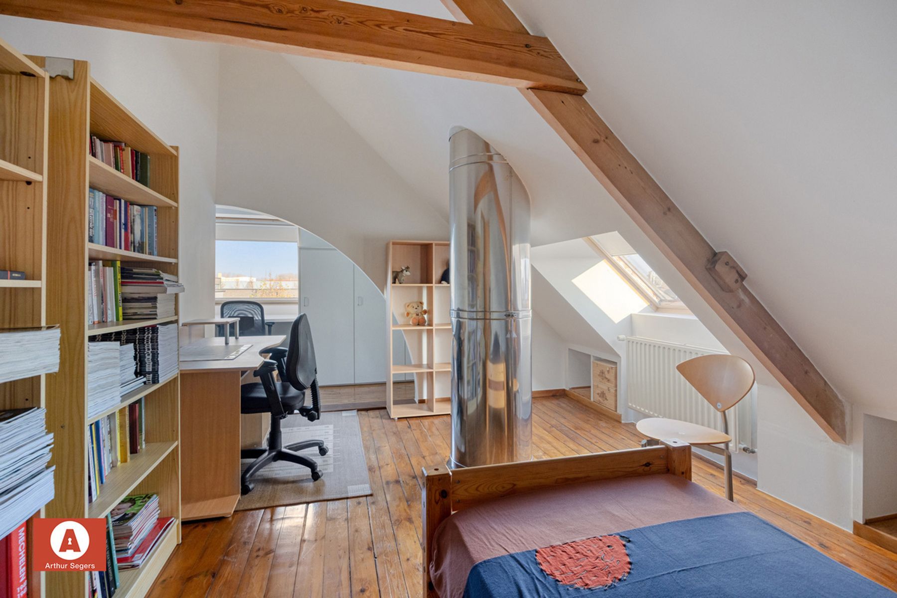 Architectenwoning met inpandige garage. foto 23