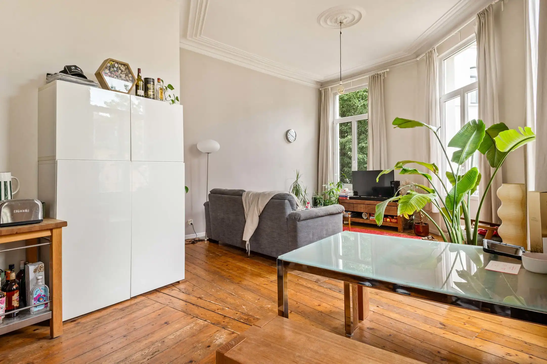 Charmant gerenoveerd appartement in stijlvolle herenwoning foto 5