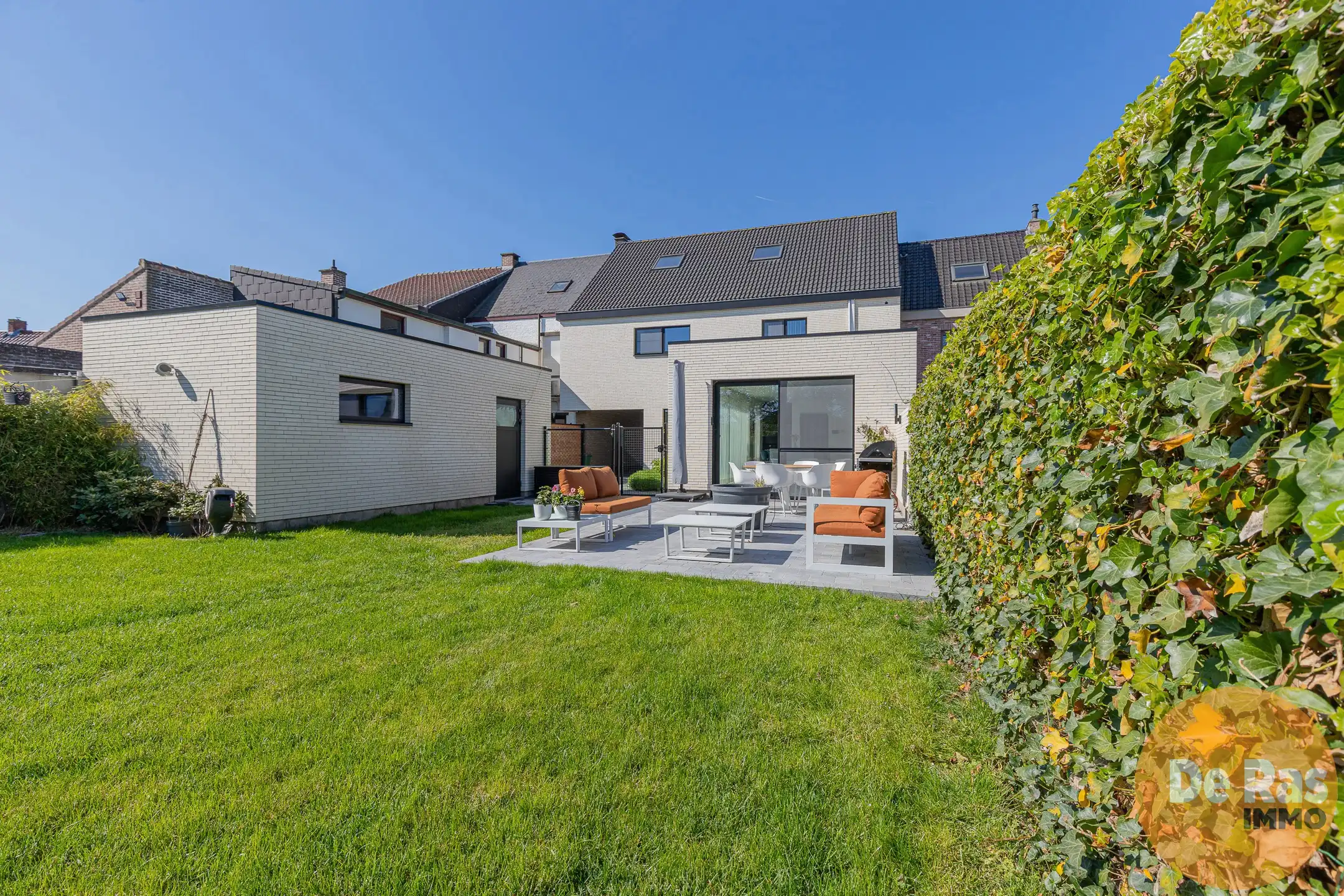 WICHELEN - Exclusief gerenoveerde woning met 4 slaapkamers foto 30