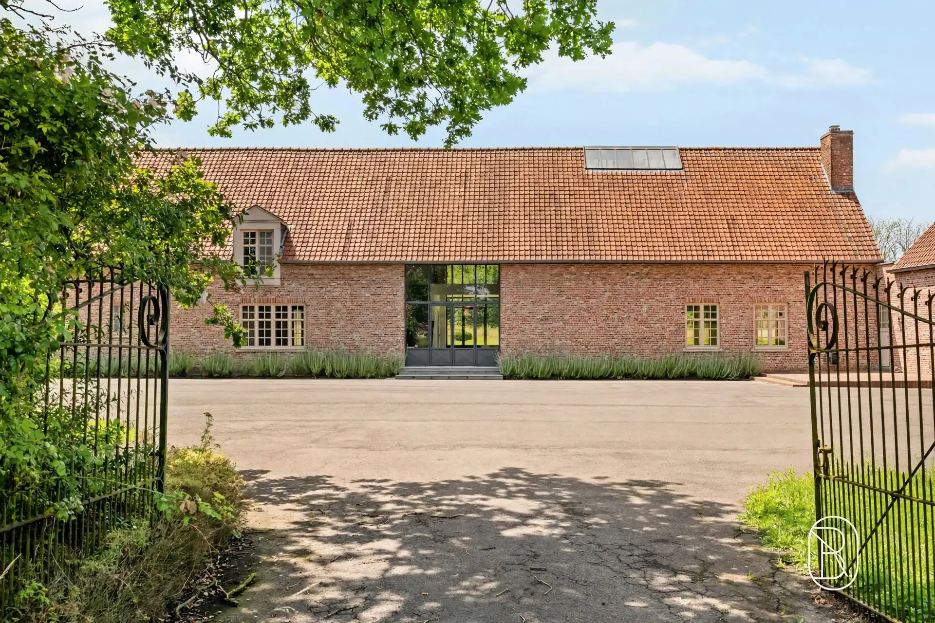 Unieke hoeve met uitzonderlijk potentieel foto 3