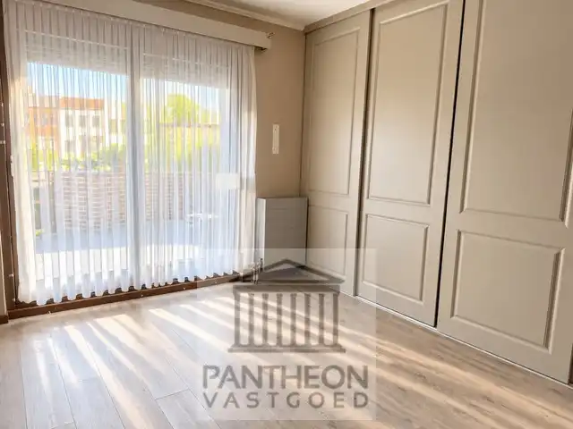 EXCLUSIEF APPARTEMENT met GROOT ZONNETERRAS OP EEN TOPLIGGING foto 8