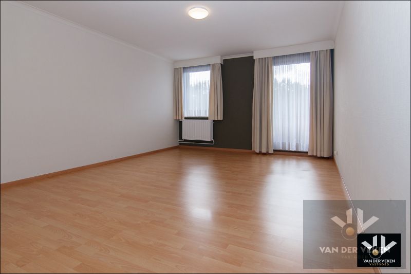 Ruim en zeer goed onderhouden triplex met veel mogelijkheden op goed bereikbare locatie in het gezellige Diepenbeek foto 23
