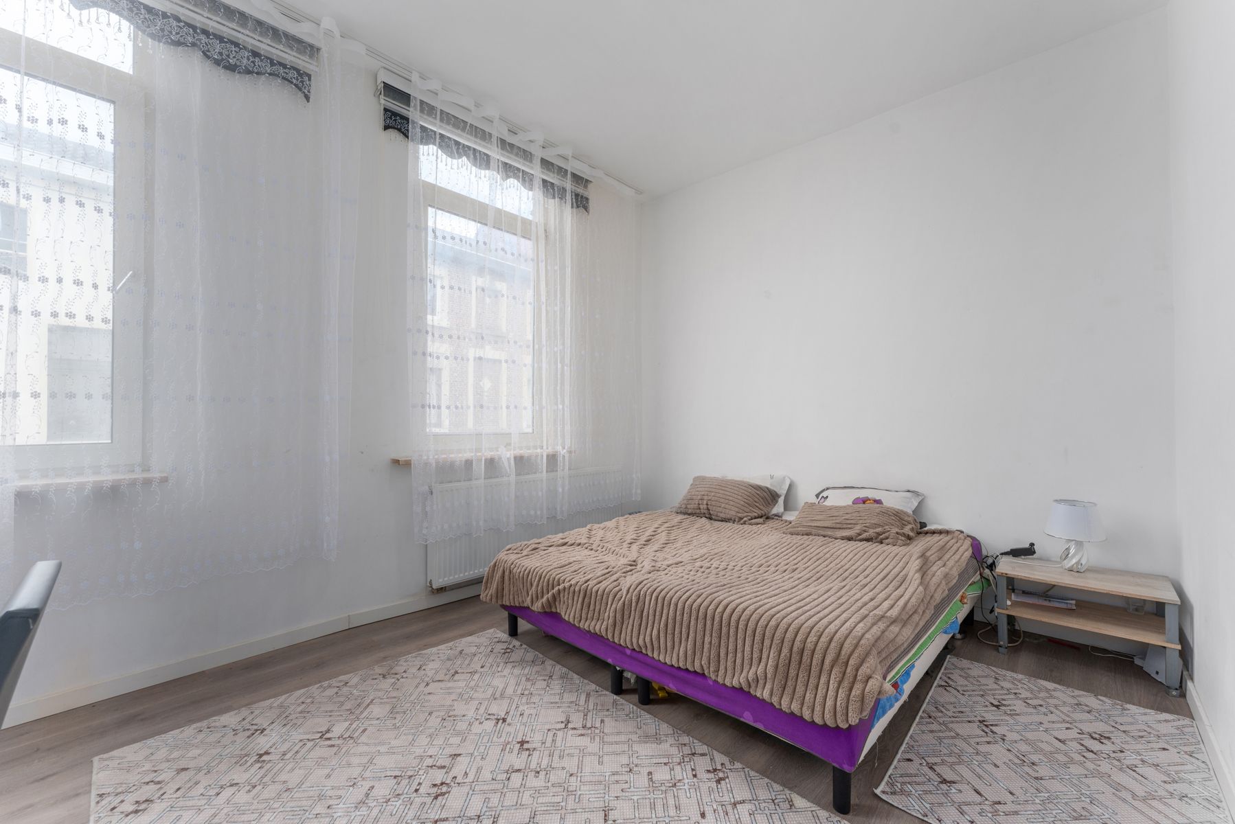 Vernieuwde woning met 3 slaapkamers te koop in Gent foto 8