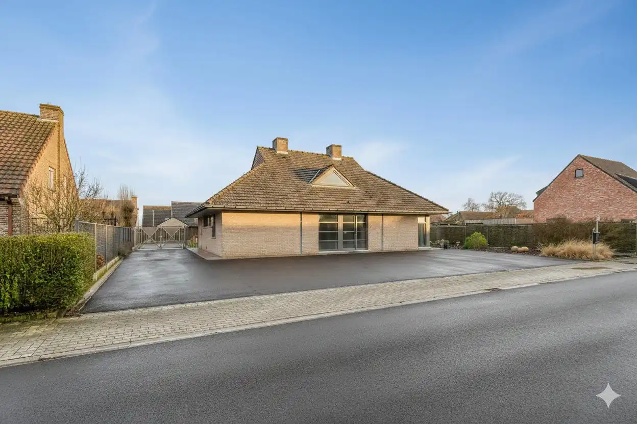 Karaktervolle villa op ruim perceel te koop in Roeselare foto 21