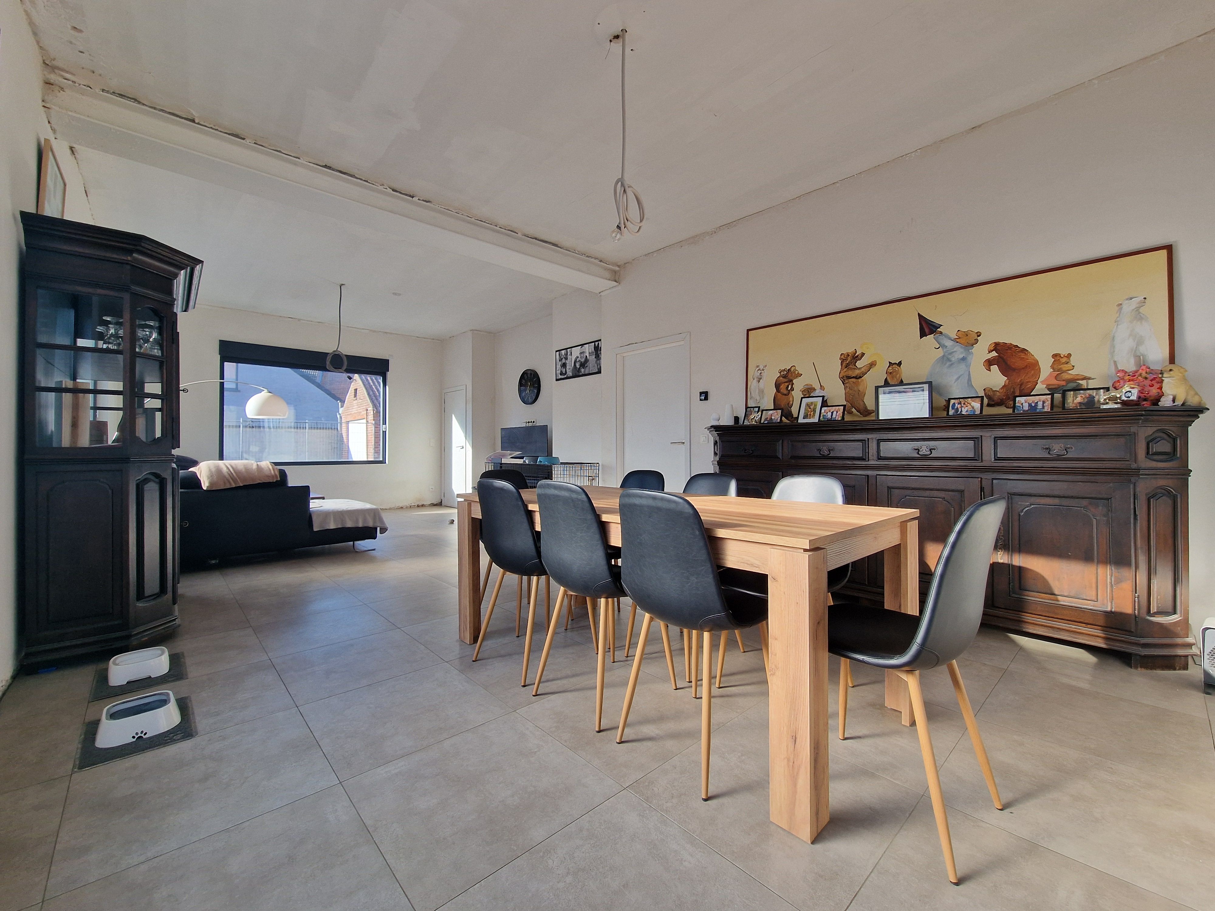Energiezuinige vrijstaande woning in hartje Koekelare! foto 3