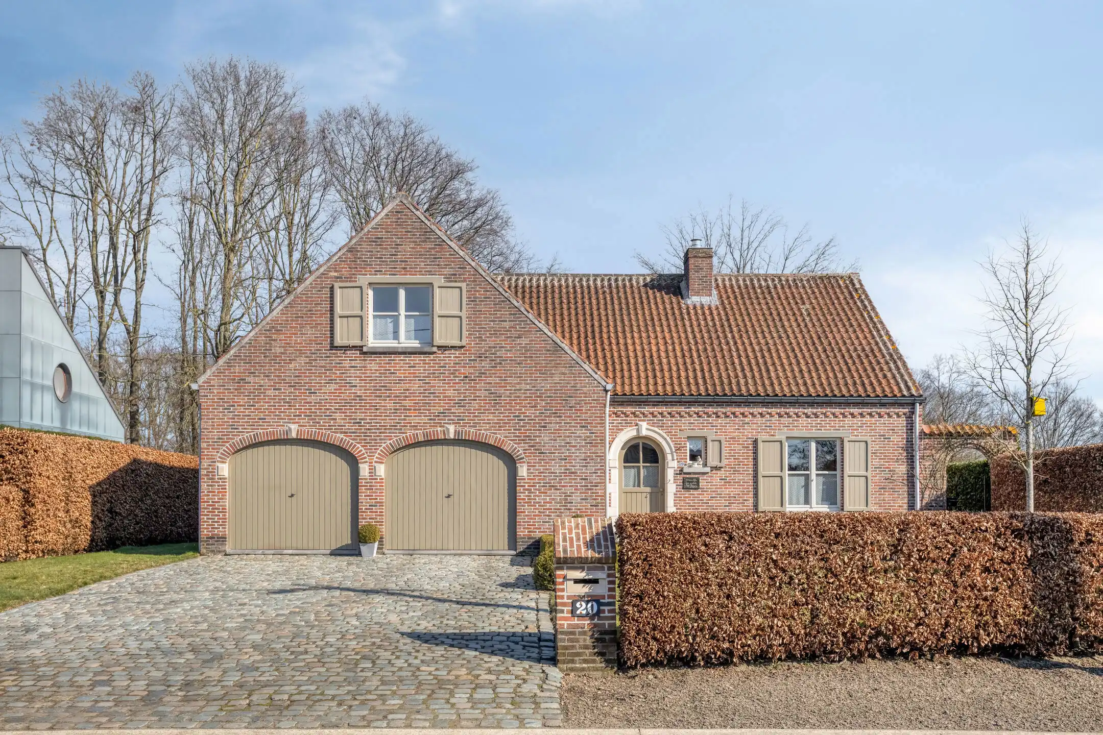 Vrijstaande, zeer ruime woning op topligging in Begijnendijk foto 2