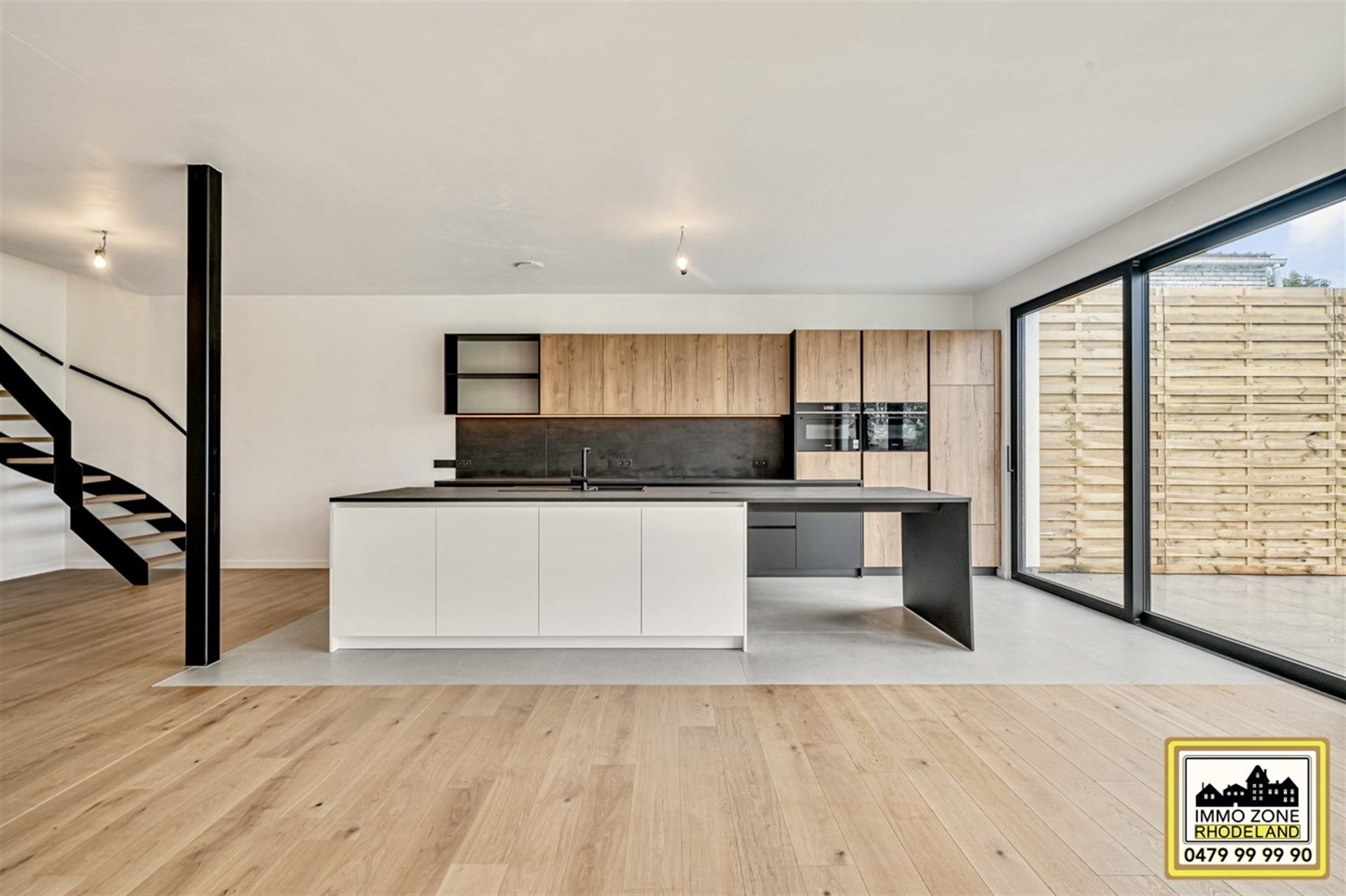 Luxueus gerenoveerde woning met 3 slpks en prachtige tuin foto 11