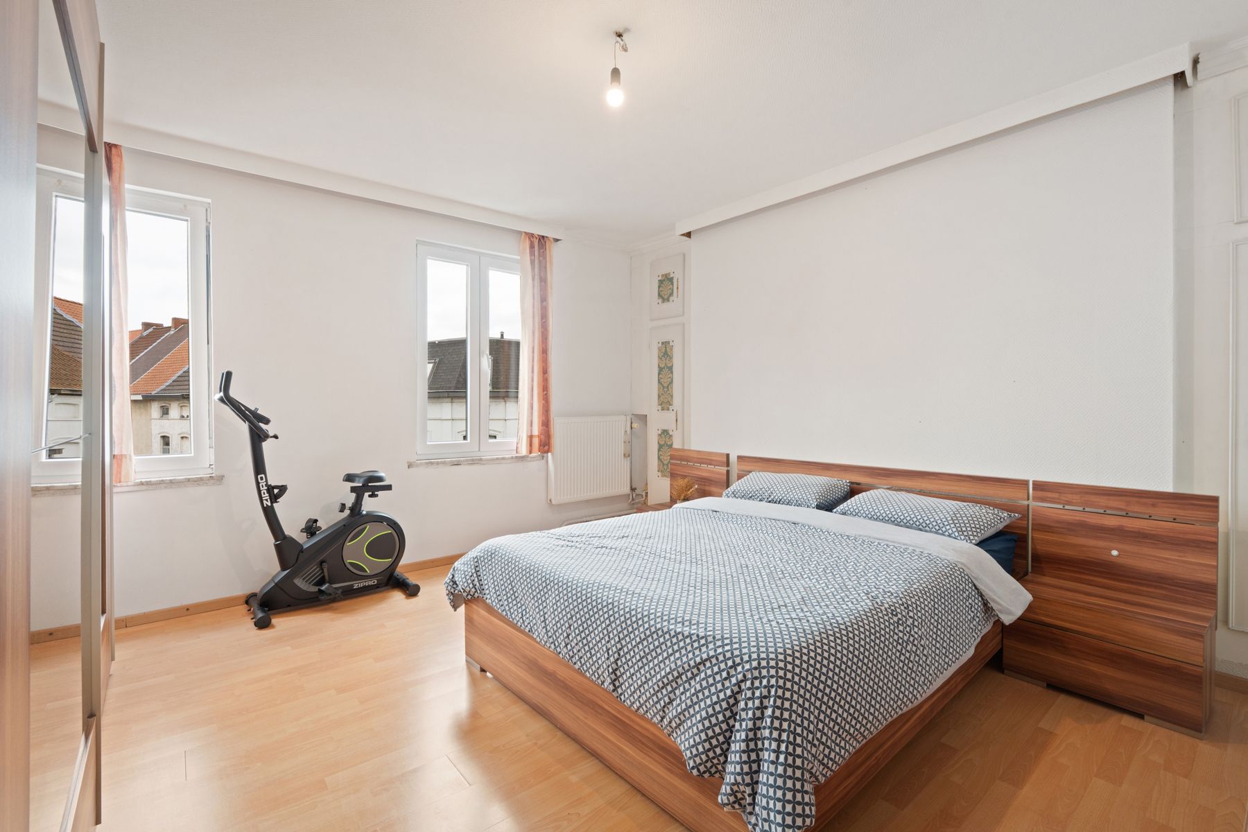 Handelspand en woning met 4 slaapkamers te koop in Gent foto 6