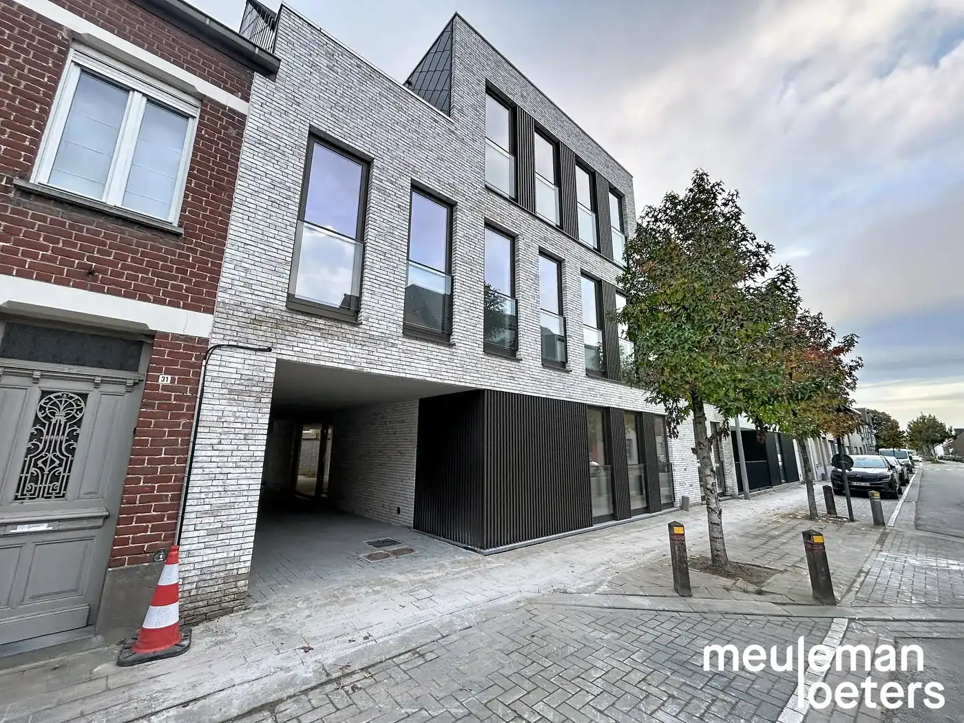 Energiezuinig appartement met ruim terras en garage foto {{pictureIndex}}
