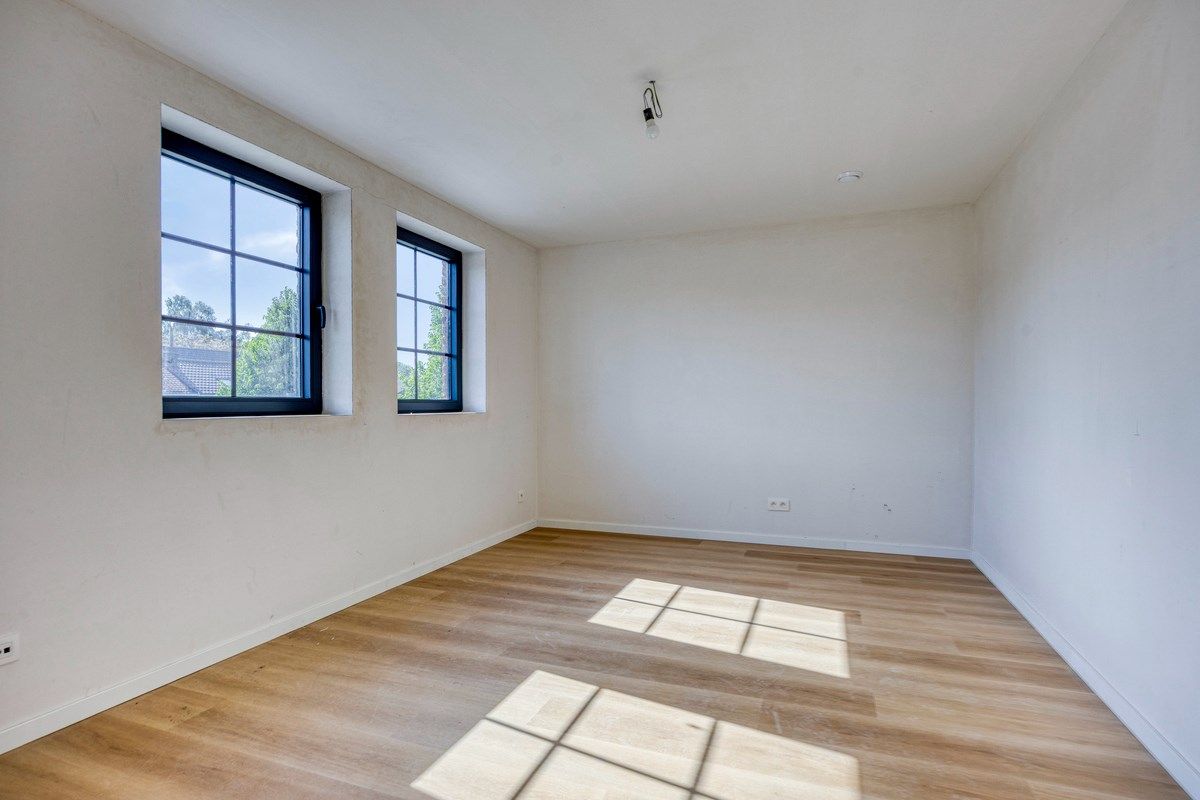 Ruime en energiezuinige nieuwbouwwoning op toplocatie in Tongeren foto 19