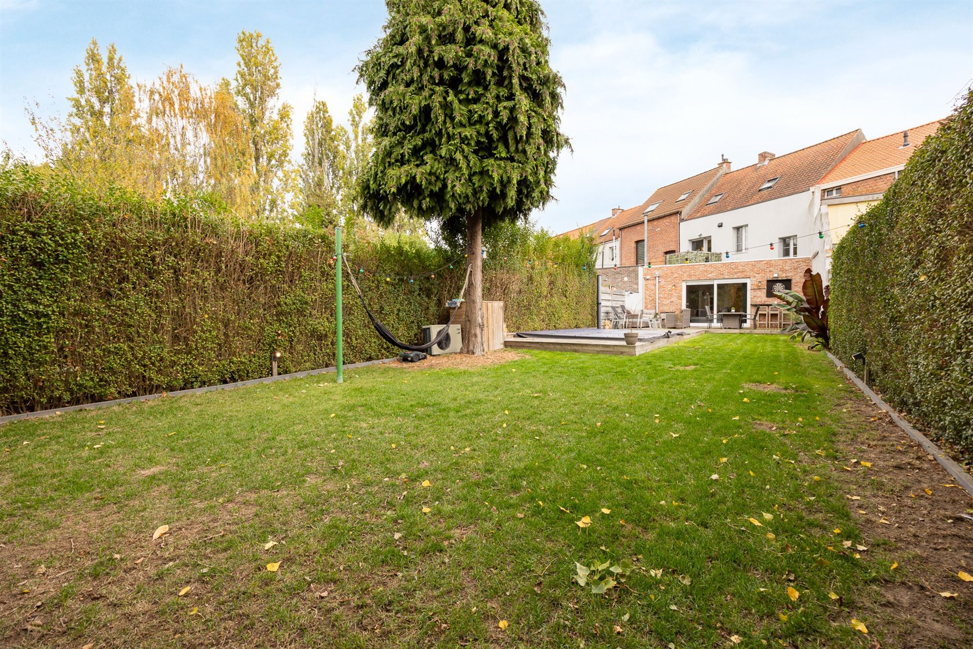 Instapklare, energiezuinige woning met ruime tuin en zwembad foto 32