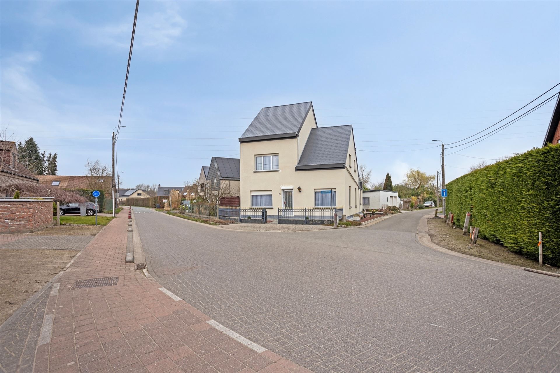 Eengezinswoning maar met een mogelijkheid tot omvormen naar kangeroewoning foto 3