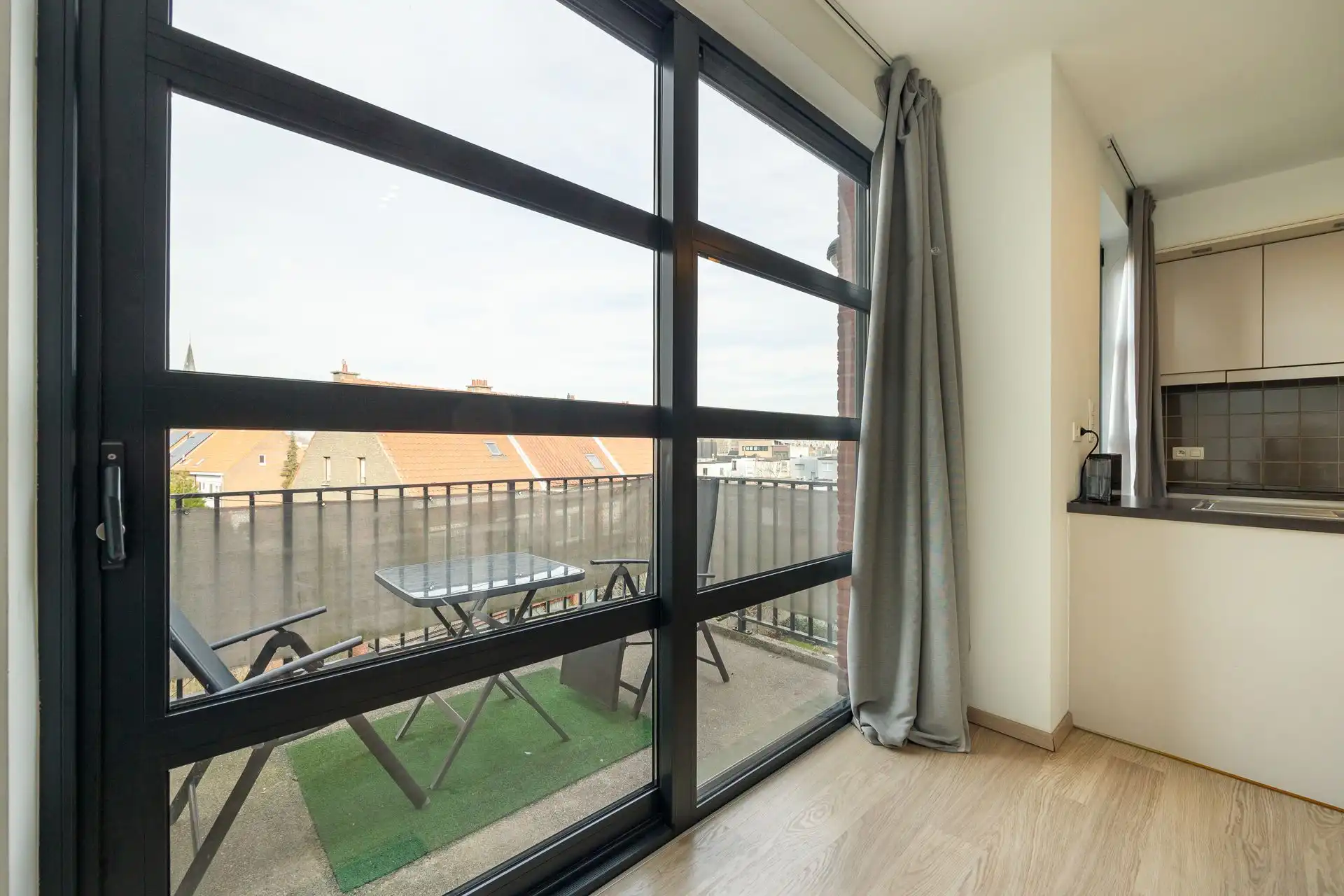 Lichtrijk 2-slaapkamerappartement op toplocatie in Hoboken! foto 9