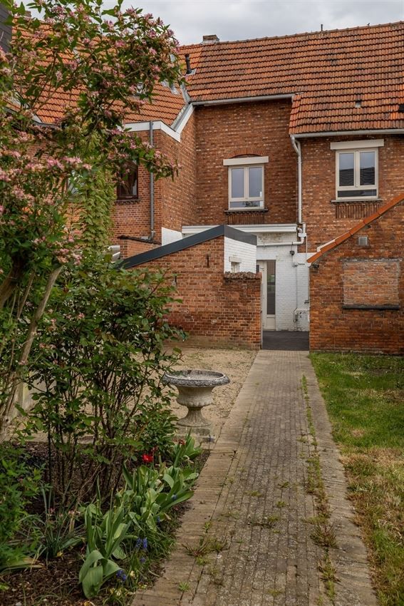 Charmante stadswoning in Aarschot met zuidgerichte tuin, EPC D, conforme elektriciteit en uitbreidingsmogelijkheden. Nabij centrum en station foto 14