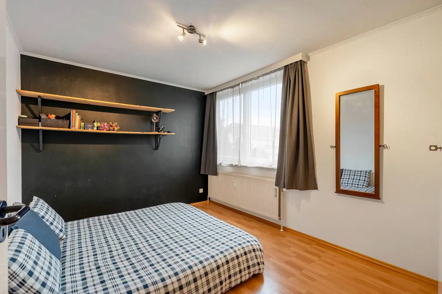 Goed gelegen en lichtrijk appartement met 2 slaapkamers, 2 terrassen en een garagebox te Kessel-Lo! foto 17