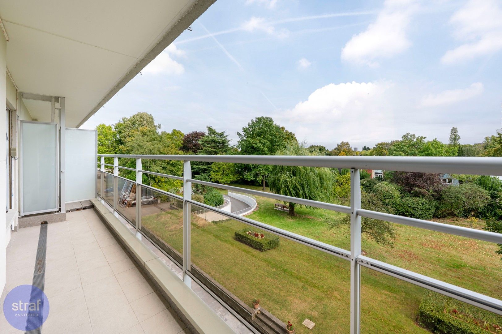 Ruim 3 slpk appartement op Linkeroever foto 14