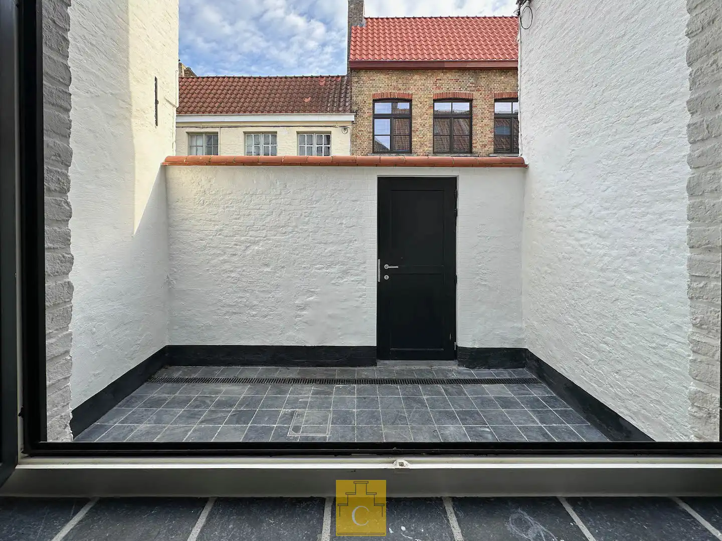 Breedhuis met historische cachet, karaktergevel, patio en fietsenpoortje foto 15