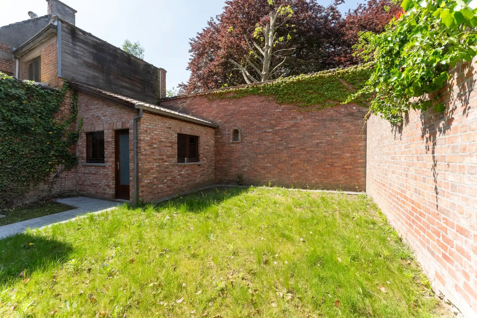 Ruime gezinswoning in het hart van Ardooie! foto 10