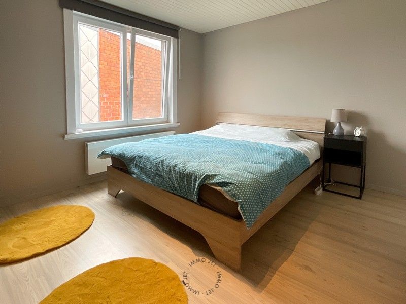 Ruim appartement van 130m² met twee slaapkamers, terras en autostaanplaats foto 12