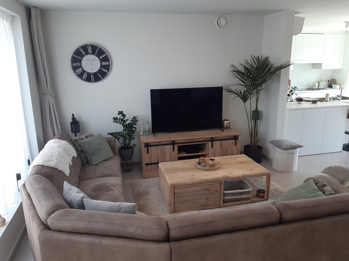 Ruim, energiezuinig 3- slaapkamer appartement. foto 3