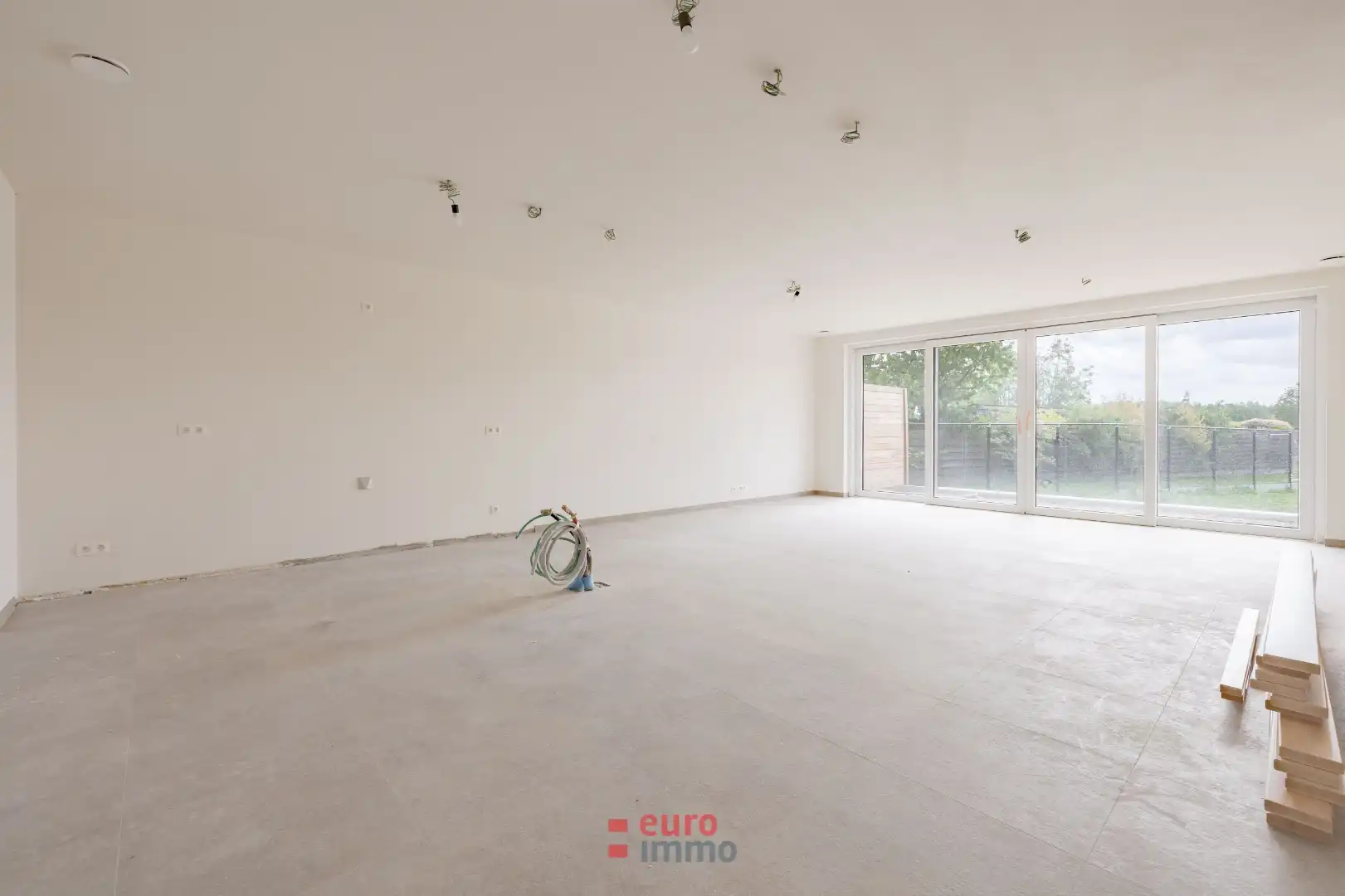 Uitzonderlijk ruime nieuwbouwwoning aan de groene rand van Nieuwpoort foto 3