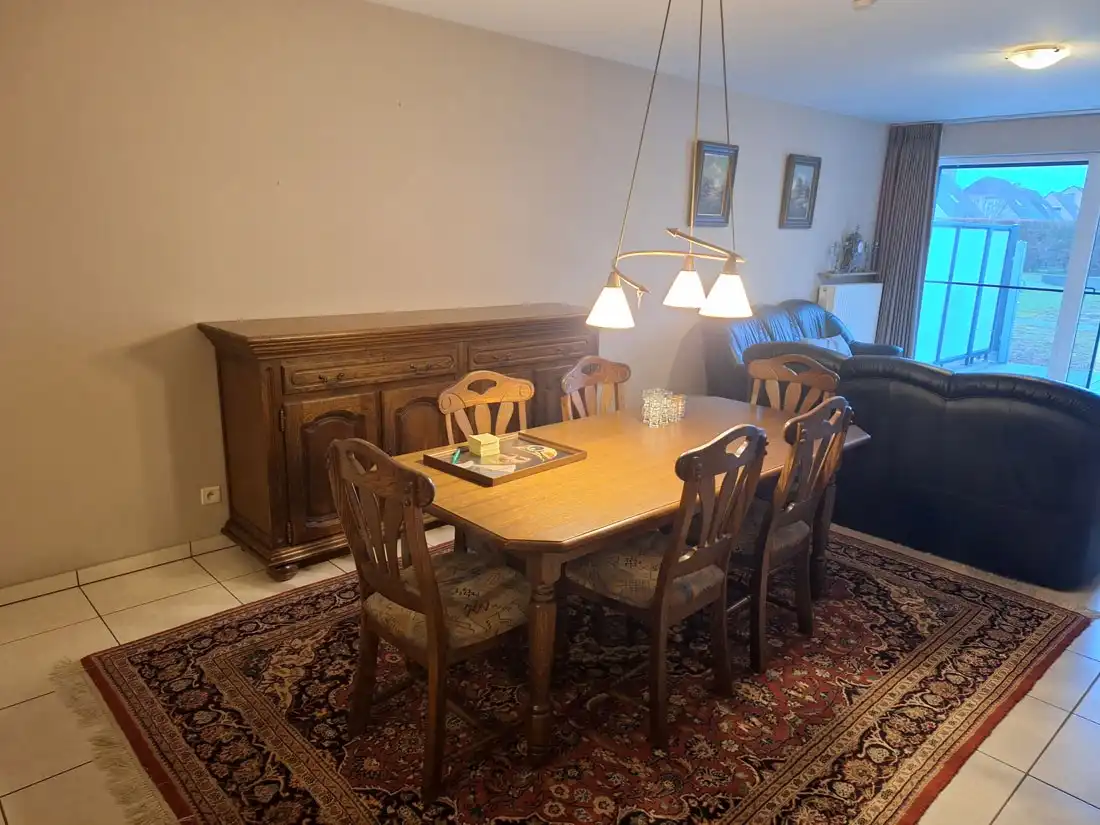 Centraal gelegen gelijkvloers appartement te Koersel foto 2